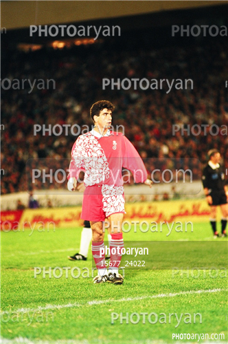 بازیکنان دهه های مختلف فوتبال ایران 2-بهروز رهبری فر,