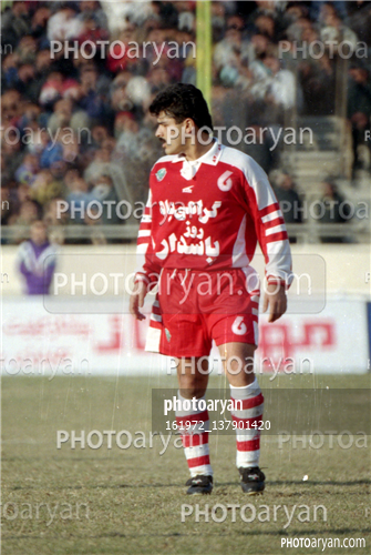 استقلال 0 -پرسپولیس 0 (1374/10/08)-