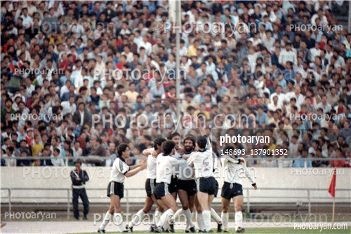 بازیکنان دهه های مختلف فوتبال ایران24 -