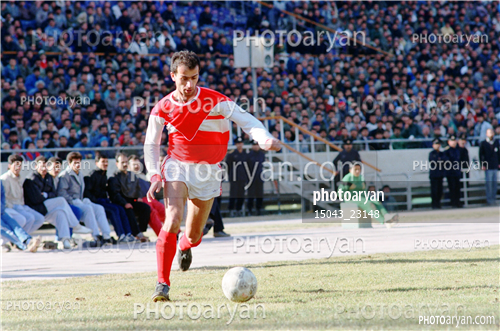 بازیکنان دهه های مختلف فوتبال ایران 2-محسن عاشوریَ,