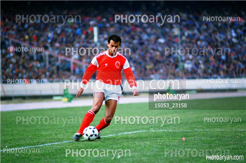 بازیکنان دهه های مختلف فوتبال ایران 2-محسن عاشوریَ,