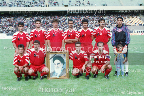 عکسهای تیمی پرسپولیس  دهه 70-افشین پیروانی,محسن عاشوریَ,مهدی مهدوی کیا,بهروز رهبری فر,حسین عبدی,نعیم سعداوی,رضا ترابیان,نیما نکیسا,داوود محبوب,شهرام براتپوری,مصطفی قنبرپور,