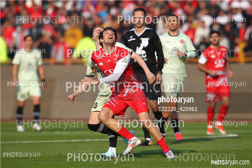 پرسپولیس  2-تراکتور  0    (1403/11/07)-