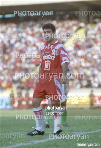 بازیکنان دهه های مختلف فوتبال ایران 7-مهدی مهدوی کیا,