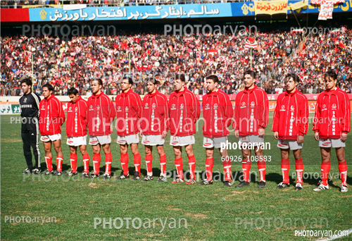 بازیکنان دهه های مختلف فوتبال ایران 17-رضا شاهرودی,افشین پیروانی,اسماعیل حلالی,داوود فنایی,پایان رافت,هادی مهدوی کیا,حامد کاویانپور,علی کریمی Ali Karimi,یونس باهنر,رضا جباری,ایستاده تیم پرسپولیس,