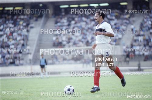 بازیکنان دهه های مختلف فوتبال ایران 3-محمد خاکپور,