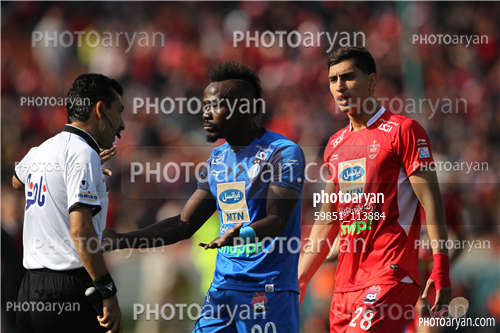 پرسپولیس 1-استقلال 0 (98/01/10)-گادوین منشاGodwin Mensha,محمد نادری,رضا سخندان,