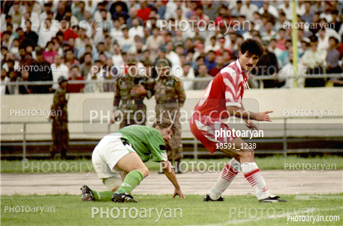 بازیکنان دهه های مختلف فوتبال ایران 3-علی دایی  Ali Daei,