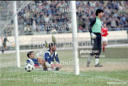 بازیکنان دهه های مختلف فوتبال ایران24 -