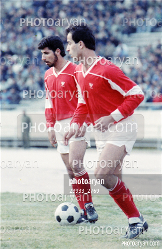 بازیکنان دهه های مختلف فوتبال ایران 10-محسن عاشوریَ,مجتبی محرمی,