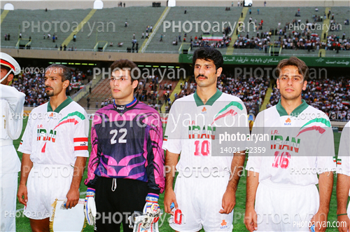 بازیکنان دهه های مختلف فوتبال ایران 1-رضا شاهرودی,محمد خاکپور,علی دایی  Ali Daei,هادی طباطبایی,