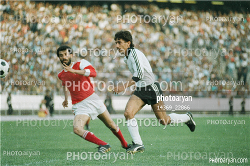 بازیکنان دهه های مختلف فوتبال ایران 1-امیر قلعه نویی,محمد مایلی کهن,