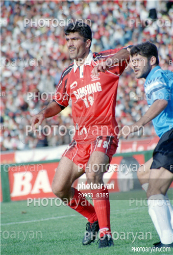 بازیکنان دهه های مختلف فوتبال ایران 4-پایان رافت,