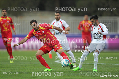 نفت تهران 0-پرسپولیس 2( 95/12/15)-سروش رفیعی,محسن مسلمان,محمد قاضی,