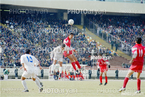 بازیکنان دهه های مختلف فوتبال ایران 3-حمیدروزبهانی,جعفر مختاری فر,کریم باوی,