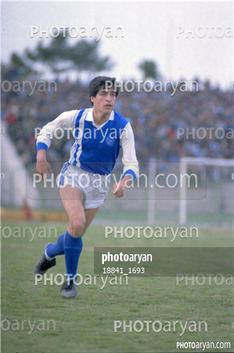 بازیکنان دهه های مختلف فوتبال ایران 3-صادق ورمزیار,