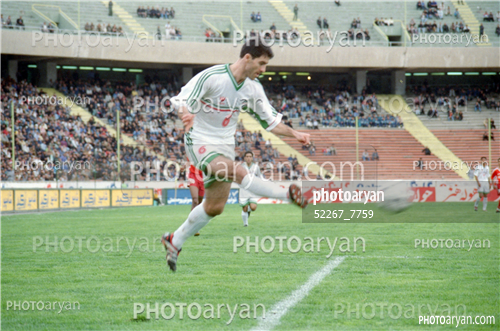 بازیکنان دهه های مختلف فوتبال ایران 12-کریم باقری,