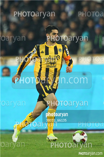 استقلال 3-سپاهان اصفهان  0 (96/09/15)-