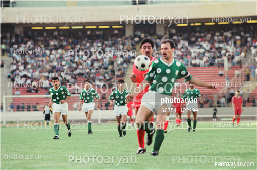 بازیکنان دهه های مختلف فوتبال ایران 16-ناصر محمدخانی,رضا رضایی منش,مارکار اقاجانیان, علیرضا حکیم‌زاده,