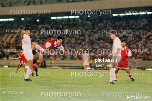 بازیکنان دهه های مختلف فوتبال ایران 3-علی دایی  Ali Daei,