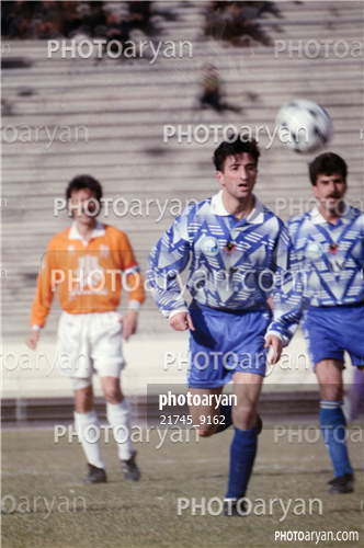 بازیکنان دهه های مختلف فوتبال ایران 6-ادموند اختر,حمید علی دوستی,