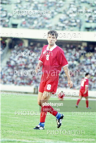 بازیکنان دهه های مختلف فوتبال ایران 3-اسماعیل حلالی,