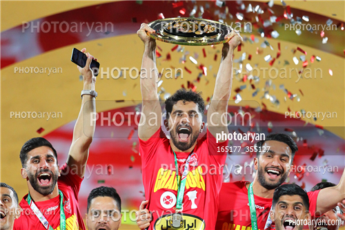 استقلال 1-پرسپولیس 2  (1402/03/10)-کمال کامیابی نیا,امید عالیشاه,سیامک نعمتی,