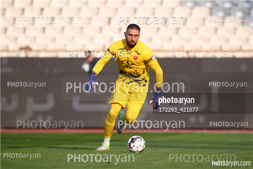 پرسپولیس  2-تراکتور  0    (1403/11/07)-