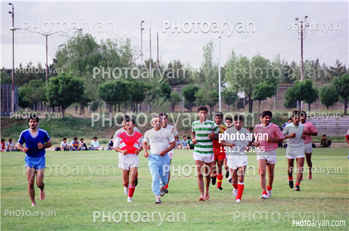 بازیکنان دهه های مختلف فوتبال ایران 2-محمد پنجعلی,حسن شیر محمدی,فریبرز مرادی,منوچهر عبداله نژاد,پرویز کماسی,
