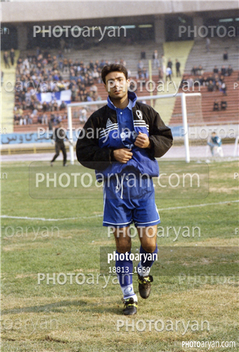 بازیکنان دهه های مختلف فوتبال ایران 3-سهراب بختیاری زاده,