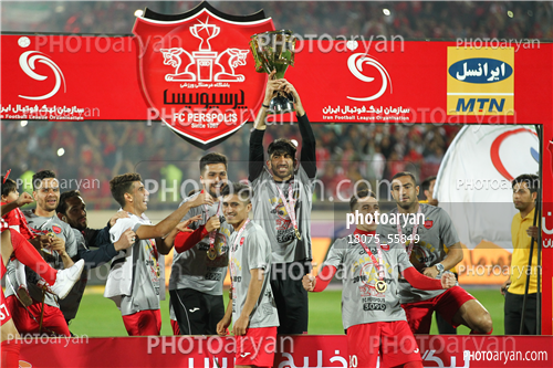 جشن قهرمانی تیم فوتبال پرسپولیس 96/01/30-علیرضا بیرانوند,محسن ربیع خواه,فرشاد احمدزاده,احسان علوان زاده,کمال کامیابی نیا,محمد امین آرام طبع,حامد آقایی,