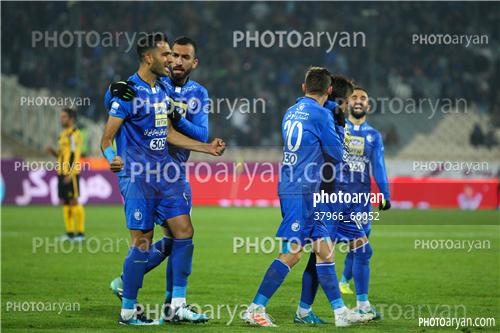 استقلال 3-سپاهان اصفهان  0 (96/09/15)-سرور جبارف,علی قربانی,روزبه چشمی,داریوش شجاعیان,