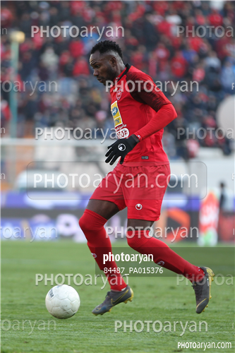 پرسپولیس 2-تراکتور سازی 0 (98/11/06)-Christian Osaguona (کریستین اوساگونا),