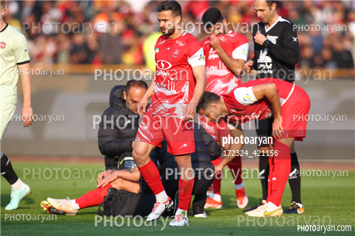 پرسپولیس  2-تراکتور  0    (1403/11/07)-
