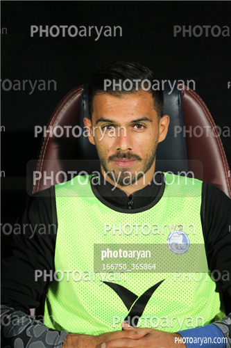 استقلال 3-هوادار 2  (1402/07/28)-