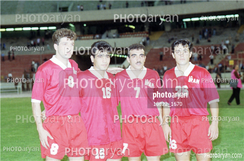 بازیکنان دهه های مختلف فوتبال ایران 3-اسماعیل حلالی,مهدی مهدوی کیا,علیرضا سهند رازیان,علی چینی,