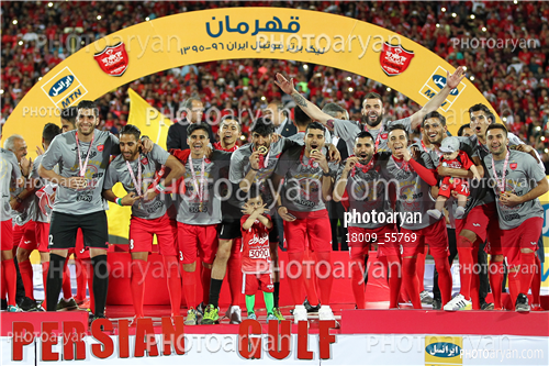 جشن قهرمانی تیم فوتبال پرسپولیس 96/01/30-مهدی طارمی,سامان نریمان جهان,علیرضا بیرانوند,محسن مسلمان,فرشاد احمدزاده,حمید طاهرخانی,رضا کرملا چعب,علی علیپور,ابوالفضل درویشوند,بوژیدار رادوشویچ,محمد امین آرام طبع,