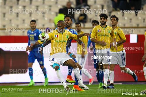 استقلال 4 - صنعت نفت آبادان 0(96/10/03)-فرشید باقری,حسین ساکی,لوسیانو پریرا,