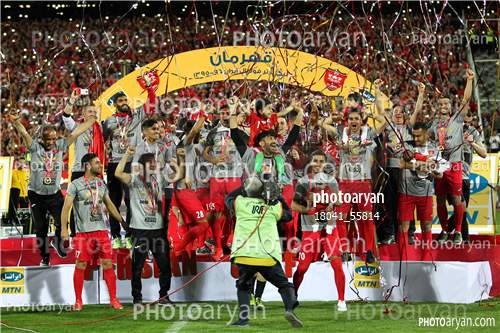 جشن قهرمانی تیم فوتبال پرسپولیس 96/01/30-محمد انصاری,صادق محرمی,علیرضا بیرانوند,محسن ربیع خواه,علی علیپور,کمال کامیابی نیا,