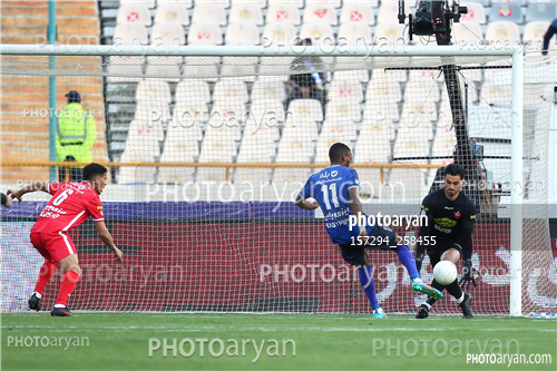 استقلال 1- پرسپولیس  1 (1400/12/26)-