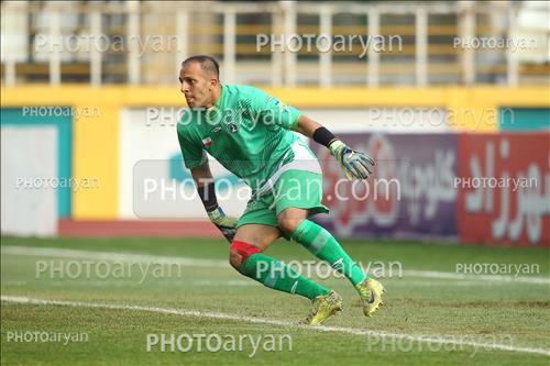 <span style='background: #33747a;box-shadow: 2px 3px 5px black;font-weight: 300;font-size: 10px;border-radius: 2px;margin: 2px;color: #fff;padding: 2px 5px;font - size: 10px;line - height: 22px; '>ایمان صادقی</span> 