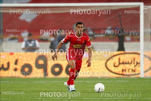 <span style='background: #33747a;font-weight: 300;font-size: 10px;box-shadow: 2px 3px 5px black;border-radius: 2px;margin: 2px;color: #fff;padding: 2px 5px;font - size: 10px;line - height: 22px; '>علی نعمتی</span> 