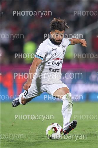 <span style='background: #33747a;box-shadow: 2px 3px 5px black;font-weight: 300;font-size: 10px;border-radius: 2px;margin: 2px;color: #fff;padding: 2px 5px;font - size: 10px;line - height: 22px; '>مرتضی آقاخان</span> 