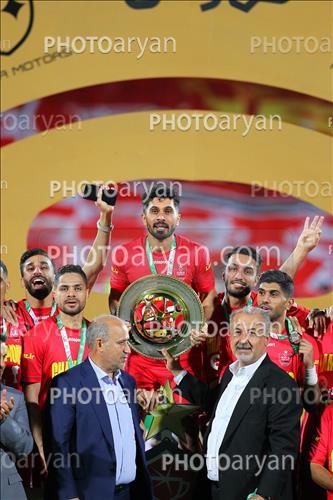 <span style='background: #33747a;box-shadow: 2px 3px 5px black;font-weight: 300;font-size: 10px;border-radius: 2px;margin: 2px;color: #fff;padding: 2px 5px;font - size: 10px;line - height: 22px; '>رضا درویش</span> <span style='background: #33747a;box-shadow: 2px 3px 5px black;font-weight: 300;font-size: 10px;border-radius: 2px;margin: 2px;color: #fff;padding: 2px 5px;font - size: 10px;line - height: 22px; '>کمال کامیابی نیا</span> <span style='background: #33747a;box-shadow: 2px 3px 5px black;font-weight: 300;font-size: 10px;border-radius: 2px;margin: 2px;color: #fff;padding: 2px 5px;font - size: 10px;line - height: 22px; '>امید عالیشاه</span> 