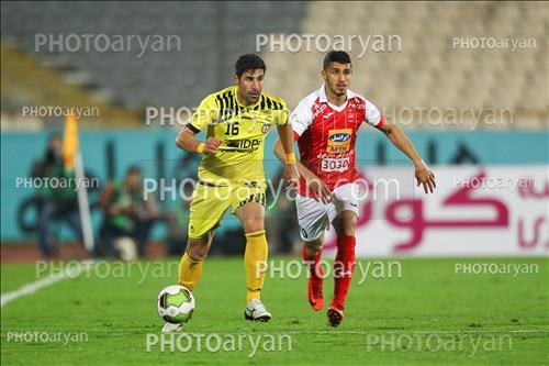 <span style='background: #33747a;box-shadow: 2px 3px 5px black;font-weight: 300;font-size: 10px;border-radius: 2px;margin: 2px;color: #fff;padding: 2px 5px;font - size: 10px;line - height: 22px; '>هاشم بیک زاده</span> <span style='background: #33747a;box-shadow: 2px 3px 5px black;font-weight: 300;font-size: 10px;border-radius: 2px;margin: 2px;color: #fff;padding: 2px 5px;font - size: 10px;line - height: 22px; '>علی علیپور</span> 