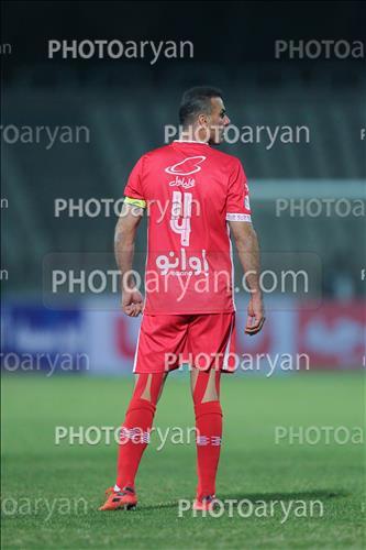 <span style='background: #33747a;font-weight: 300;font-size: 10px;box-shadow: 2px 3px 5px black;border-radius: 2px;margin: 2px;color: #fff;padding: 2px 5px;font - size: 10px;line - height: 22px; '>سید جلال حسینی</span> 