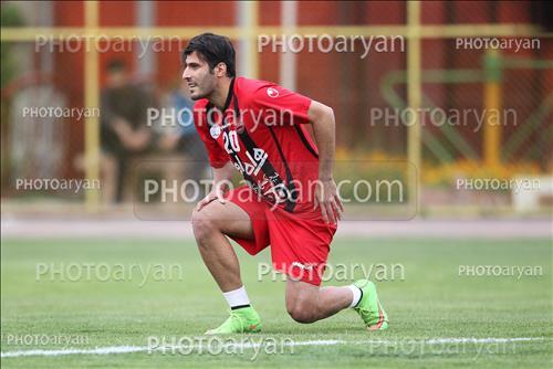 <span style='background: #33747a;box-shadow: 2px 3px 5px black;font-weight: 300;font-size: 10px;border-radius: 2px;margin: 2px;color: #fff;padding: 2px 5px;font - size: 10px;line - height: 22px; '>علیرضا نورمحمدی</span> 