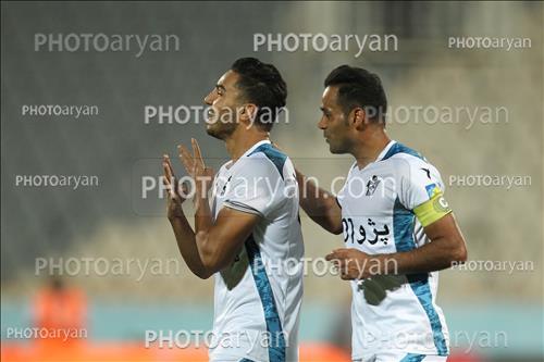 پرسپولیس 2-پیکان  1 (98/07/28)