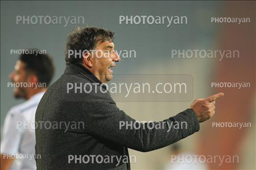 <span style='background: #33747a;box-shadow: 2px 3px 5px black;font-weight: 300;font-size: 10px;border-radius: 2px;margin: 2px;color: #fff;padding: 2px 5px;font - size: 10px;line - height: 22px; '>میشو کرستیچویچ</span> 