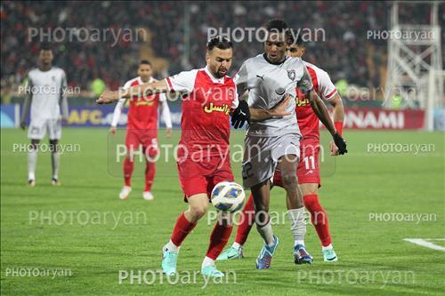 <span style='background: #33747a;font-weight: 300;font-size: 10px;box-shadow: 2px 3px 5px black;border-radius: 2px;margin: 2px;color: #fff;padding: 2px 5px;font - size: 10px;line - height: 22px; '>سروش رفیعی</span> 